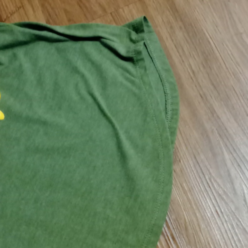 Green, racer style Tshirt xs - Picture 3 of 5